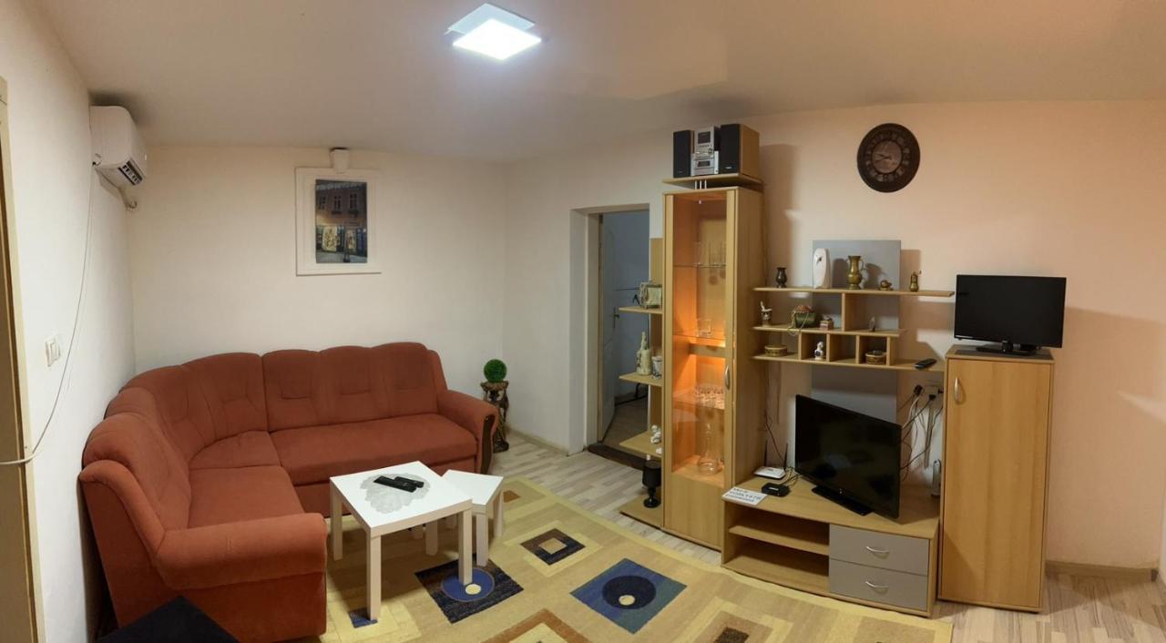 Bojana12 Apartment Backa Palanka Exterior photo